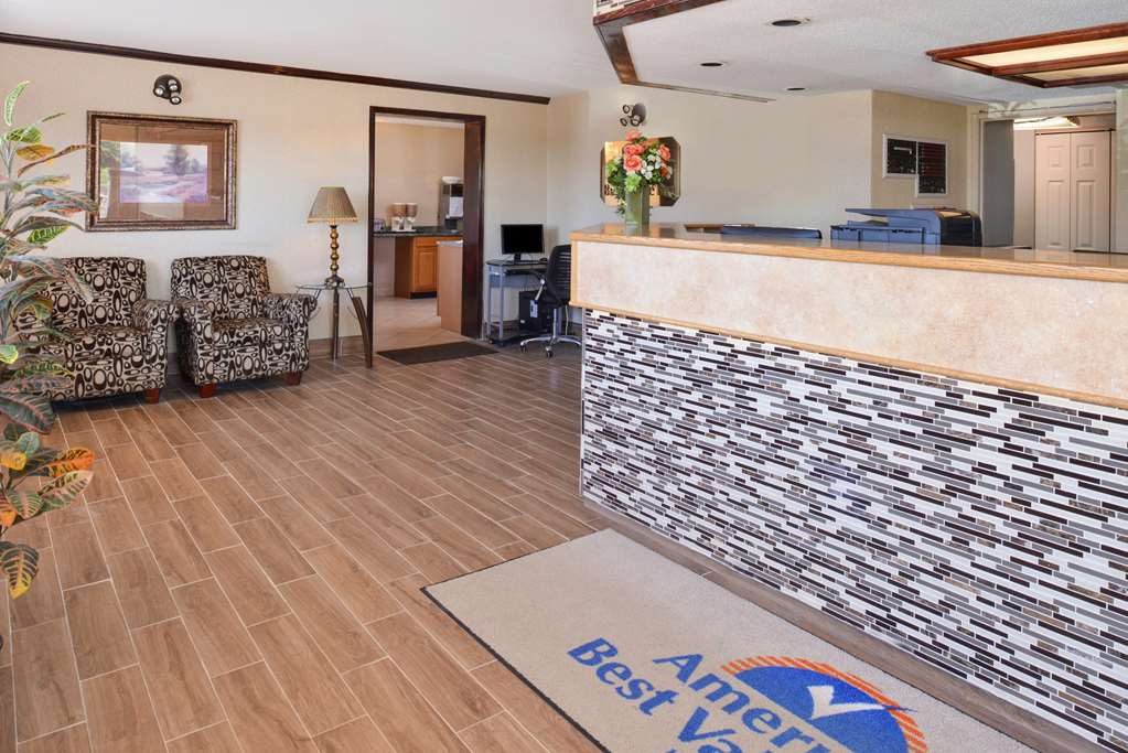 Americas Best Value Inn Pittsburgh Airport - photo 6