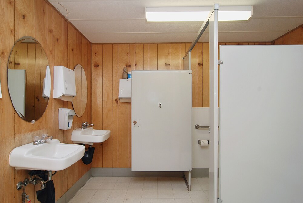 Silver Cove RV Resort - photo 22