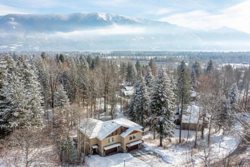 Fox Trail — 4-Star Luxury Hotel in Columbia Falls, United States