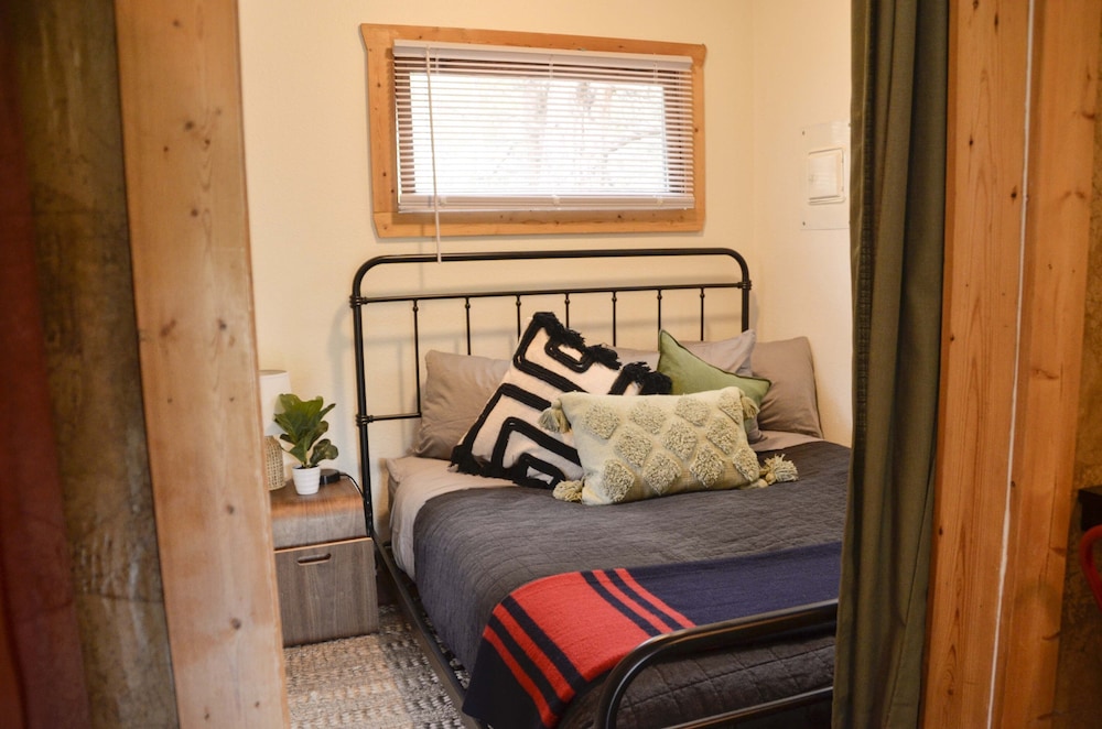 The Woolly Bugger Inn - photo 13