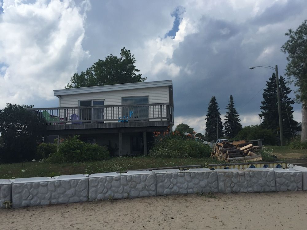 Waters Edge Motel - photo 13