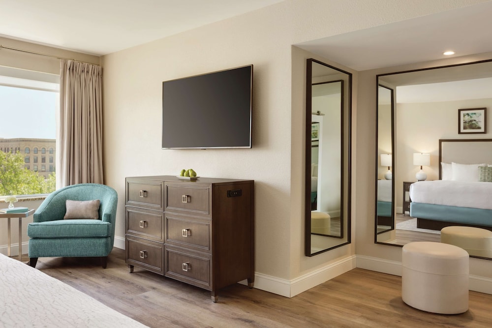 Hotel Ballast Wilmington Tapestry Collection by Hilton - photo 18