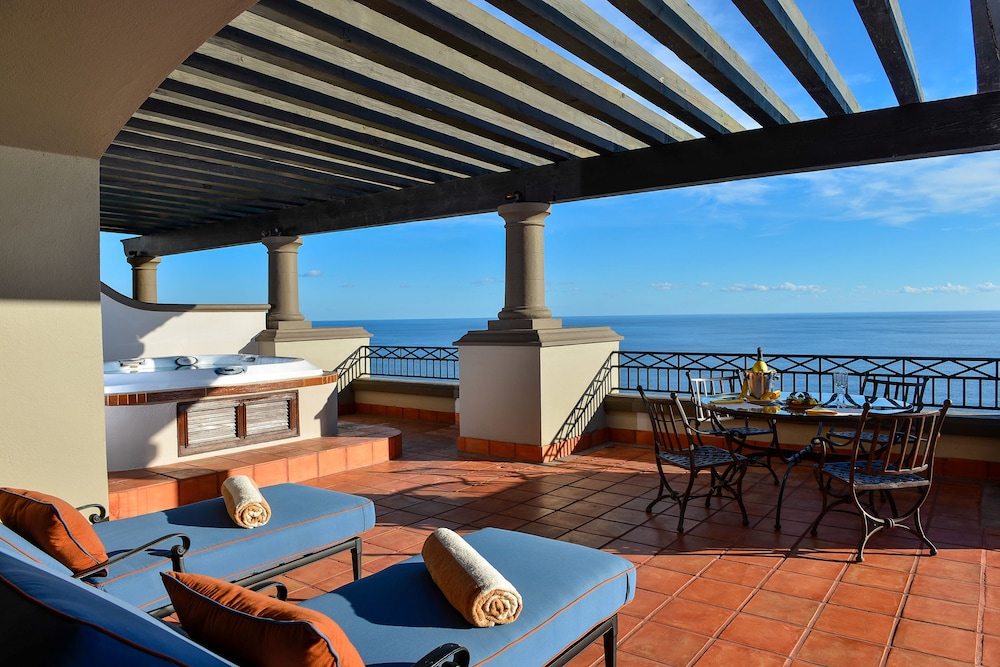 Sundeck