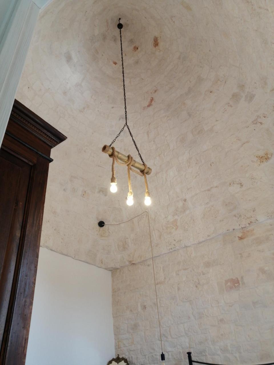 Trullo Manivida in Locorotondo, Italy