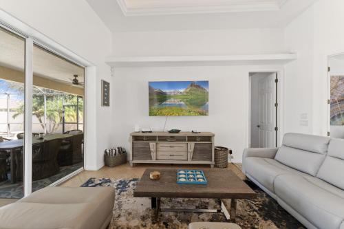 Cozy Escape North Port 3BR with Pool in North Port, United States