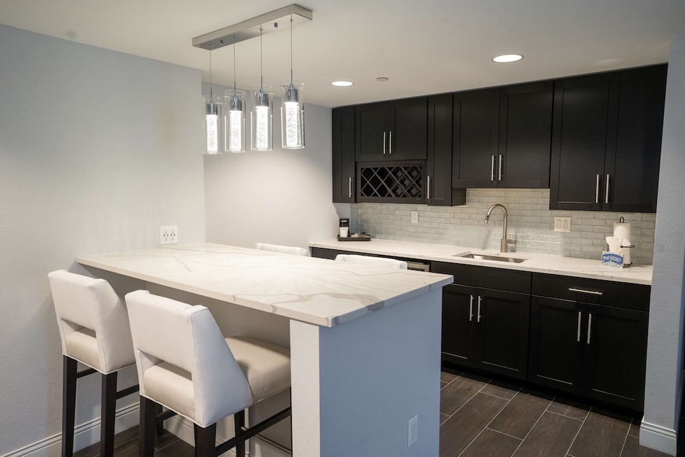 Hampton Inn & Suites Fairfield - photo 36