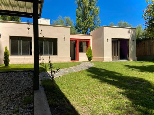 Encanto De Chacras Moderna A Metros De La Plaza in Unknown City, Argentina