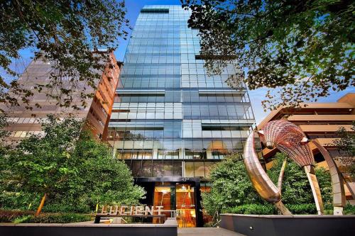 Grand St Kilda 2 story Sub Penthouse — 4-Star Luxury Hotel in Melbourne, Australia
