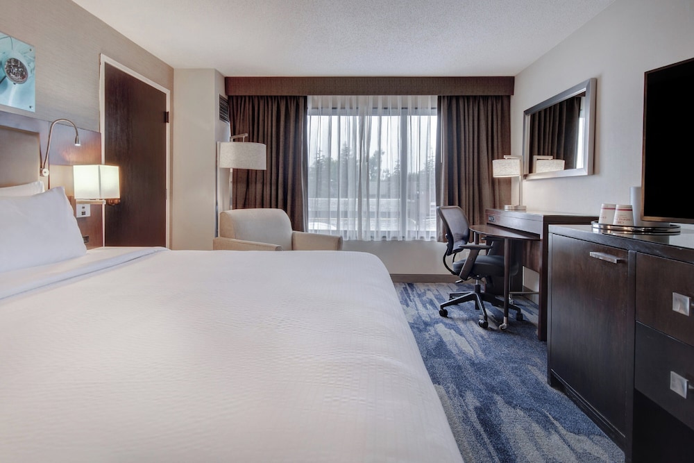 Crowne Plaza Auburn Hills by IHG - photo 29