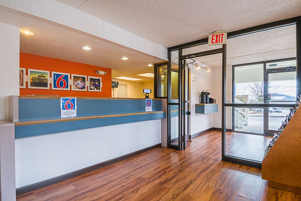 Motel 6 Knoxville TN North - photo 24