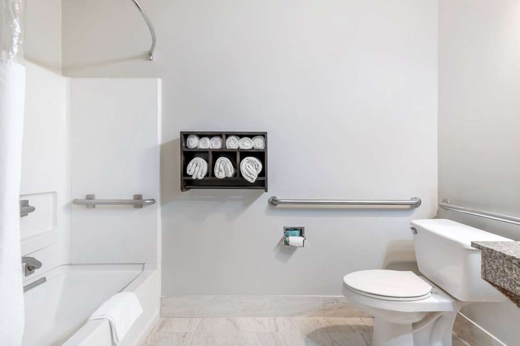 Baymont by Wyndham Kennesaw - photo 24
