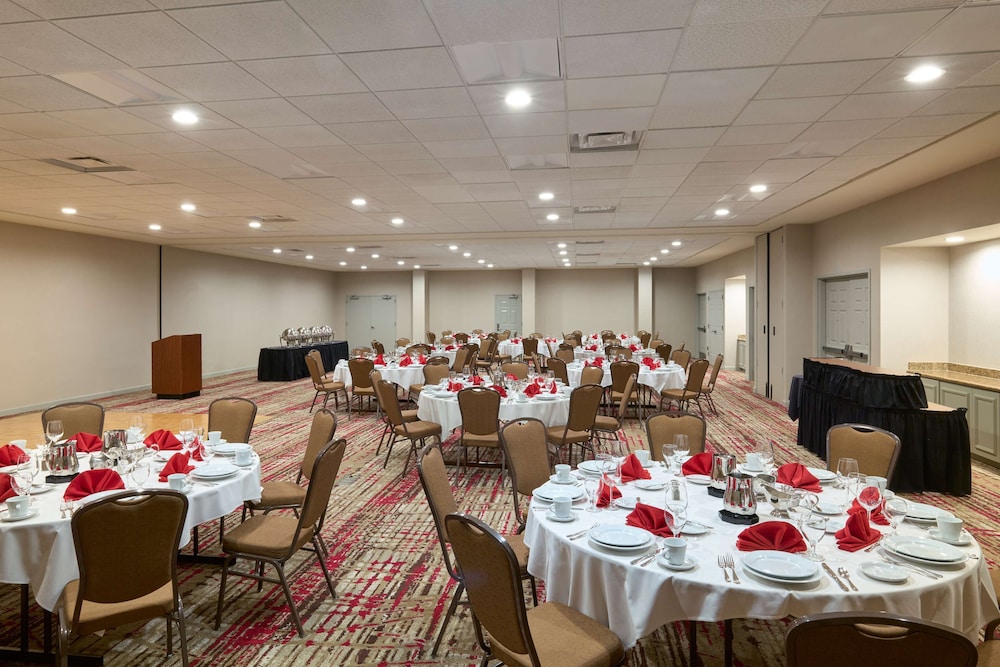 Hilton Garden Inn Bloomington - photo 47