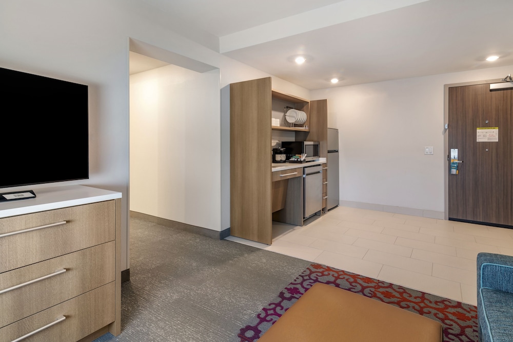 Home2 Suites by Hilton Bangor - photo 7