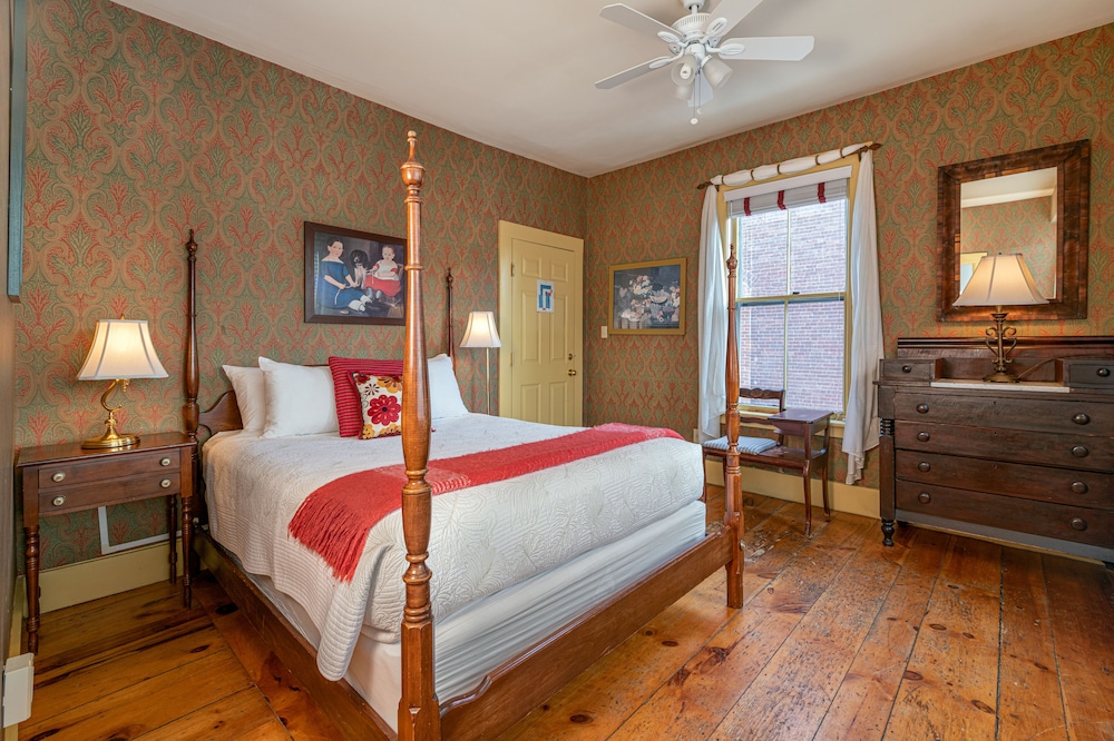 Norwich Inn - photo 18