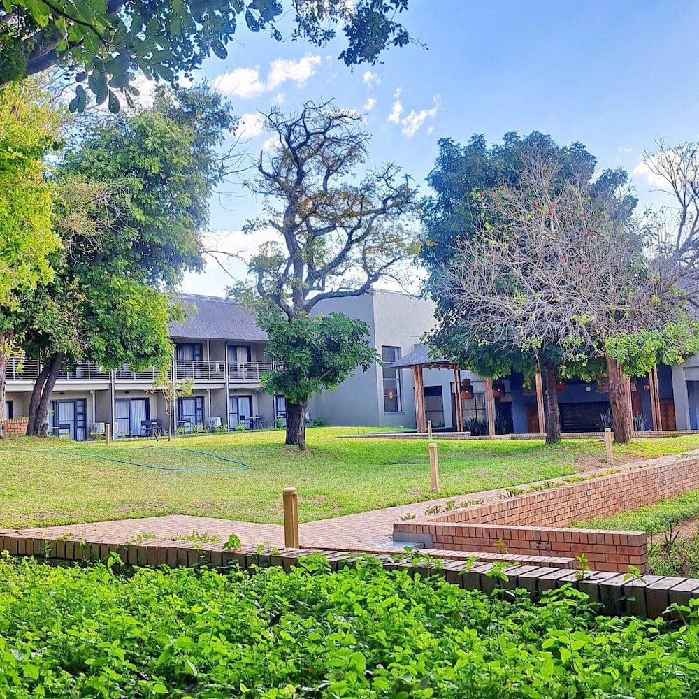 aha Skukuza Safari Lodge — 5-Star Luxury Hotel in Nelspruit, South Africa