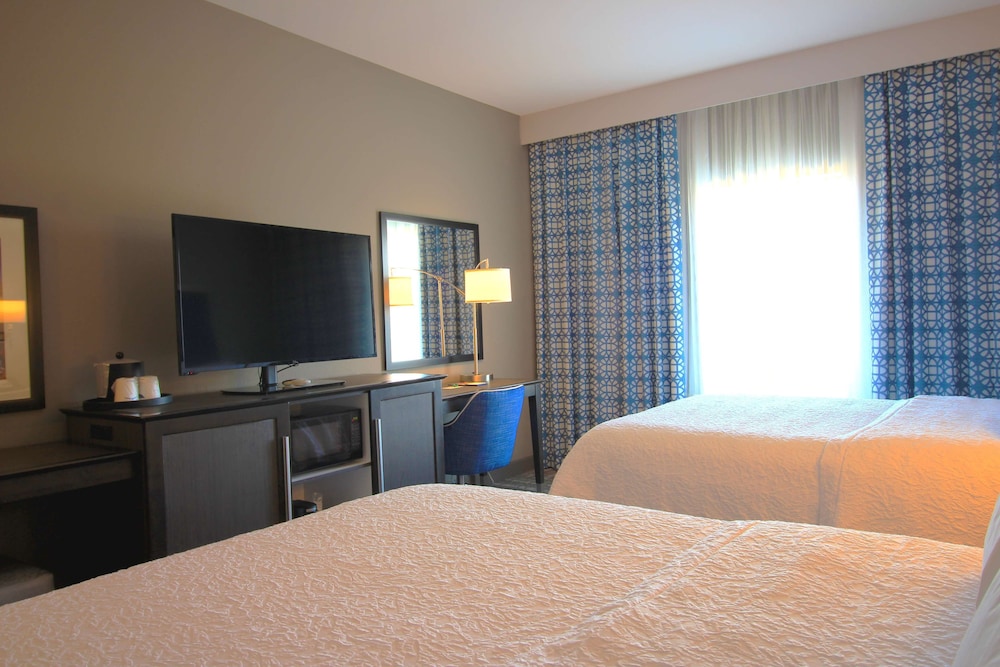 Hampton Inn West Plains - photo 7