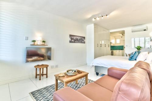 Seaside Retreat with Amazing Views and No Loadshedding