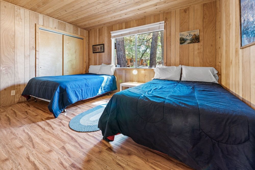Granny's Love Shack — hotel in Big Bear City