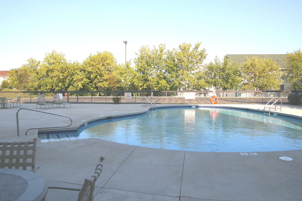 Hampton Inn Chicago Gurnee - photo 27