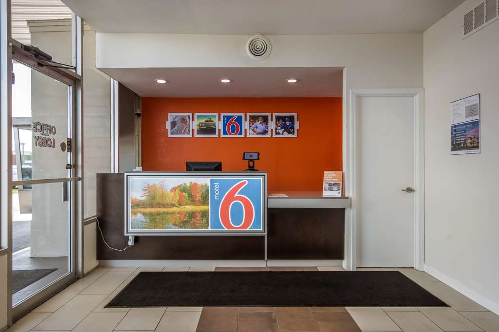 Motel 6 Van Buren AR - photo 28