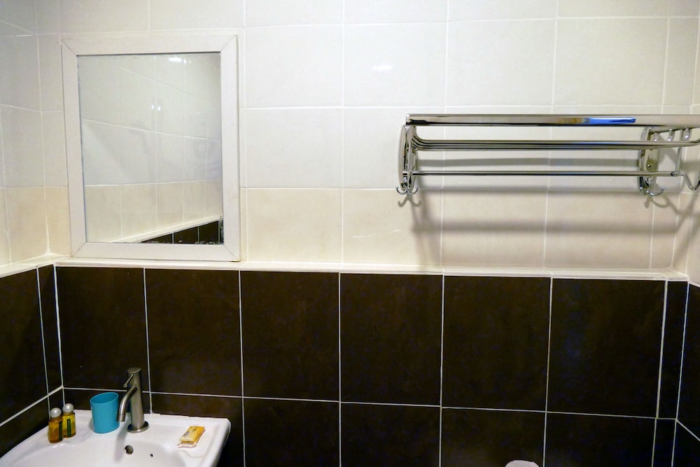 Milvus Hotel — Kuah — photo 2