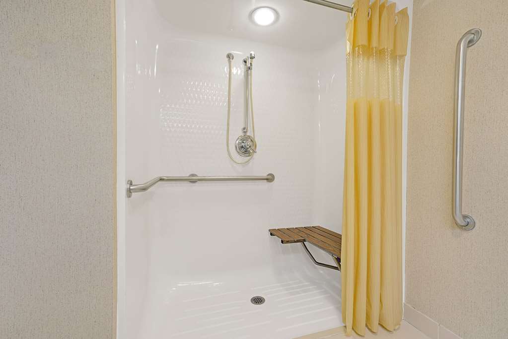 Days Inn by Wyndham Eagan Minnesota Near Mall of America - photo 14