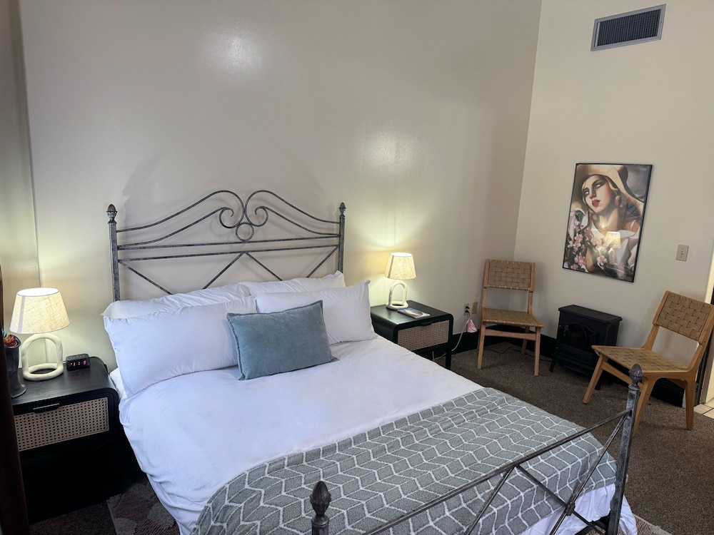The Block Hotel Bisbee - photo 2