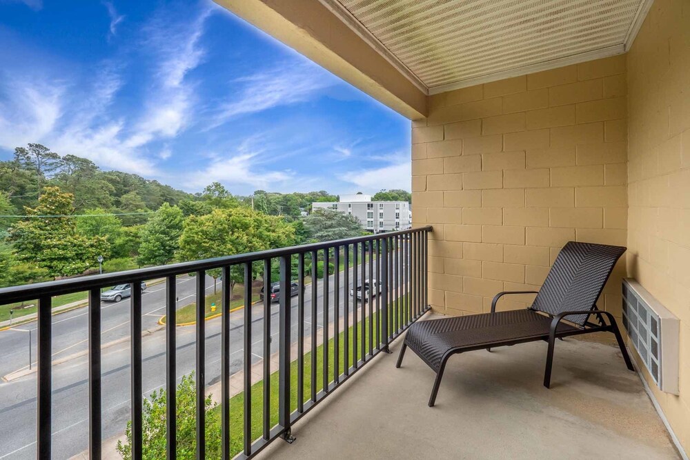 The Breakers Hotel & Suites - photo 34