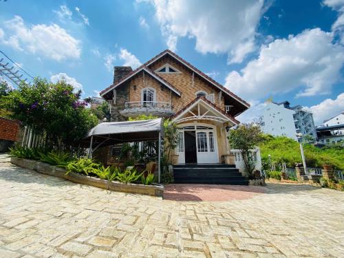Brandon Villa Dalat — 4-Star Luxury Hotel in Da Lat, Vietnam