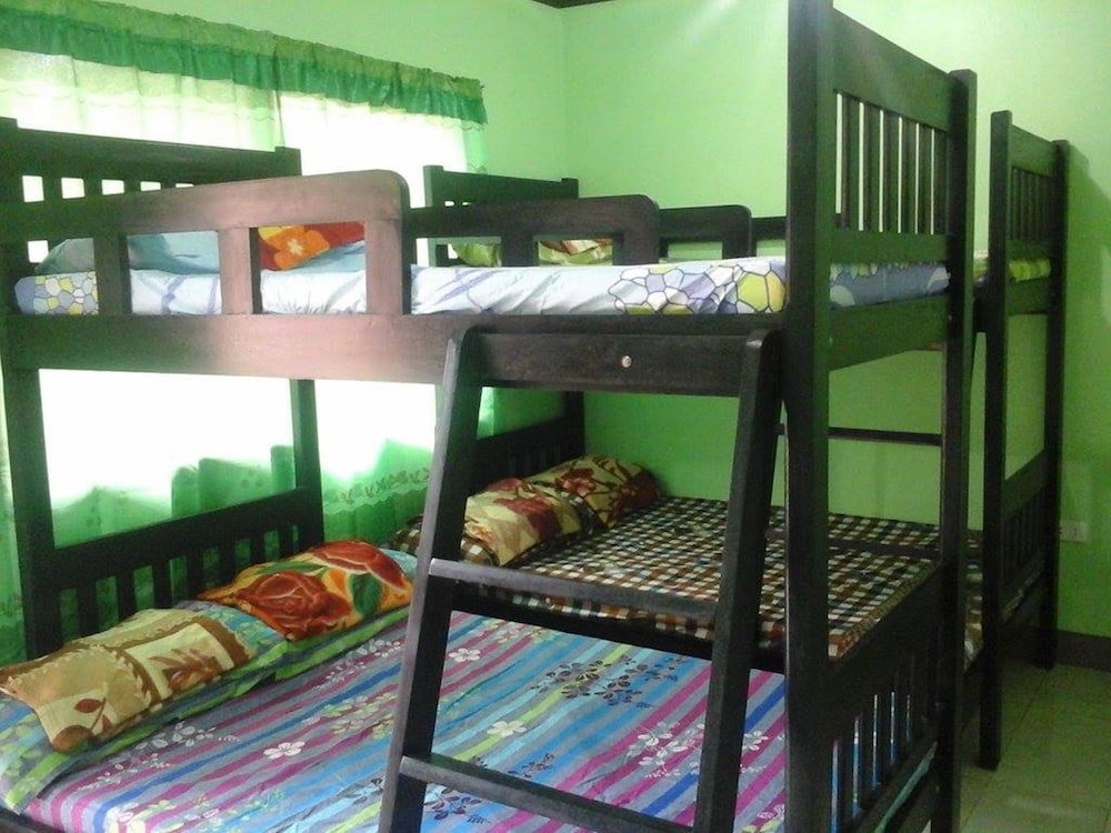 Jigsaw Travellers Inn in Baler, Philippines