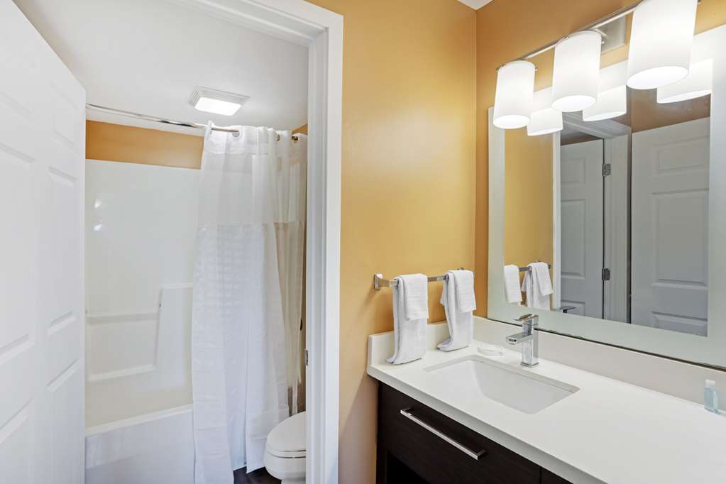 MainStay Suites Mt. Laurel Philadelphia - photo 17