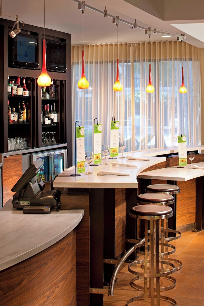 Courtyard by Marriott Miami Airport West Doral - photo 24