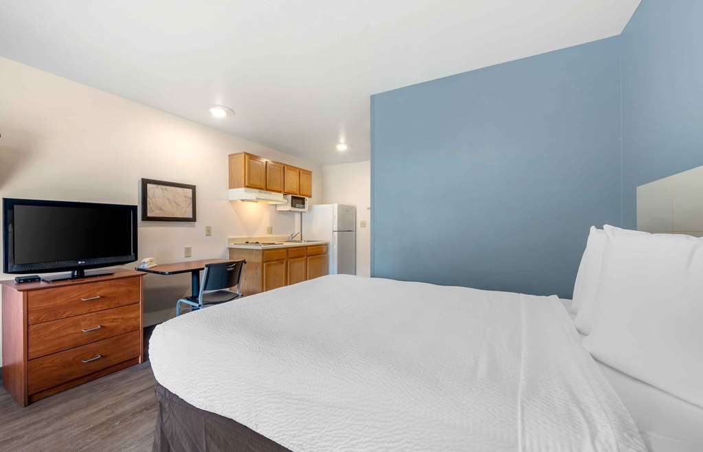Extended Stay America Select Suites Orlando East - photo 15