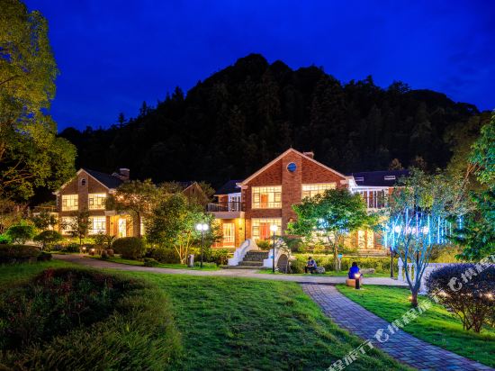 Yiye Taoyuan Resort in Longmen, People's Republic of China