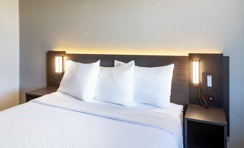 Motel 6 Del Rio Tx - photo 11