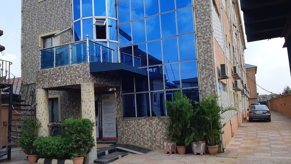 Glorious Hotel & Suites - last minute hotel in Lagos