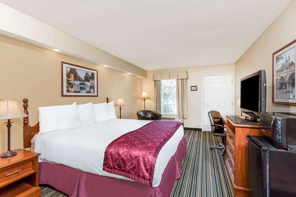 Super 8 by Wyndham Orangeburg North - photo 8