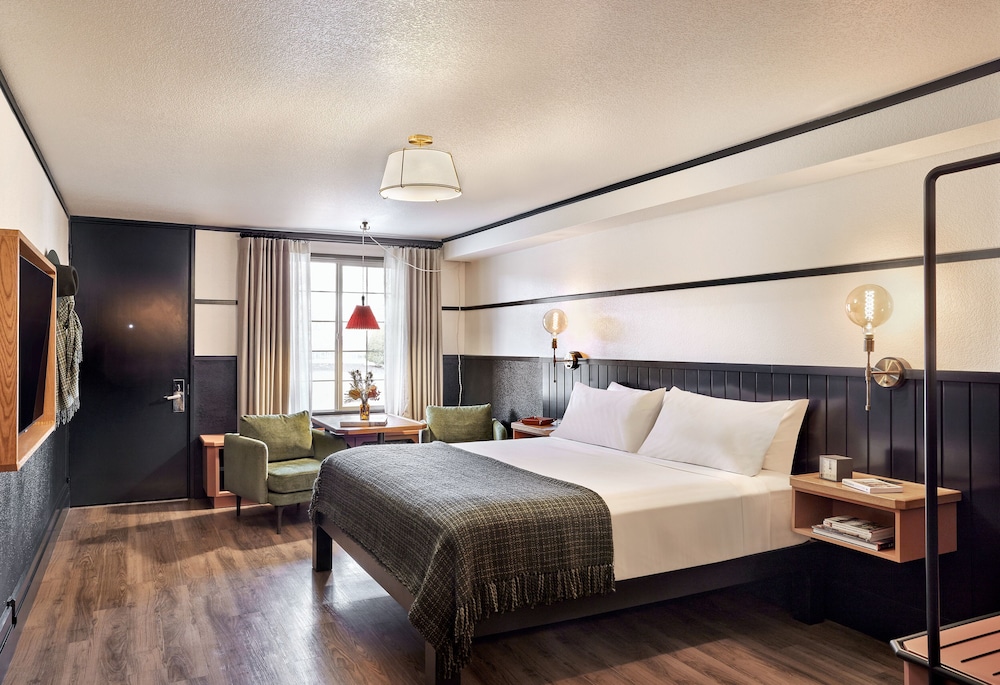 High Country Motor Lodge Near NAU Downtown - photo 8
