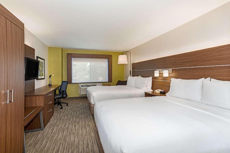 Sleep Inn & Suites Tempe ASU Campus - photo 63