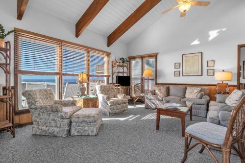 Wahoo by Oak Island Accommodations - photo 47
