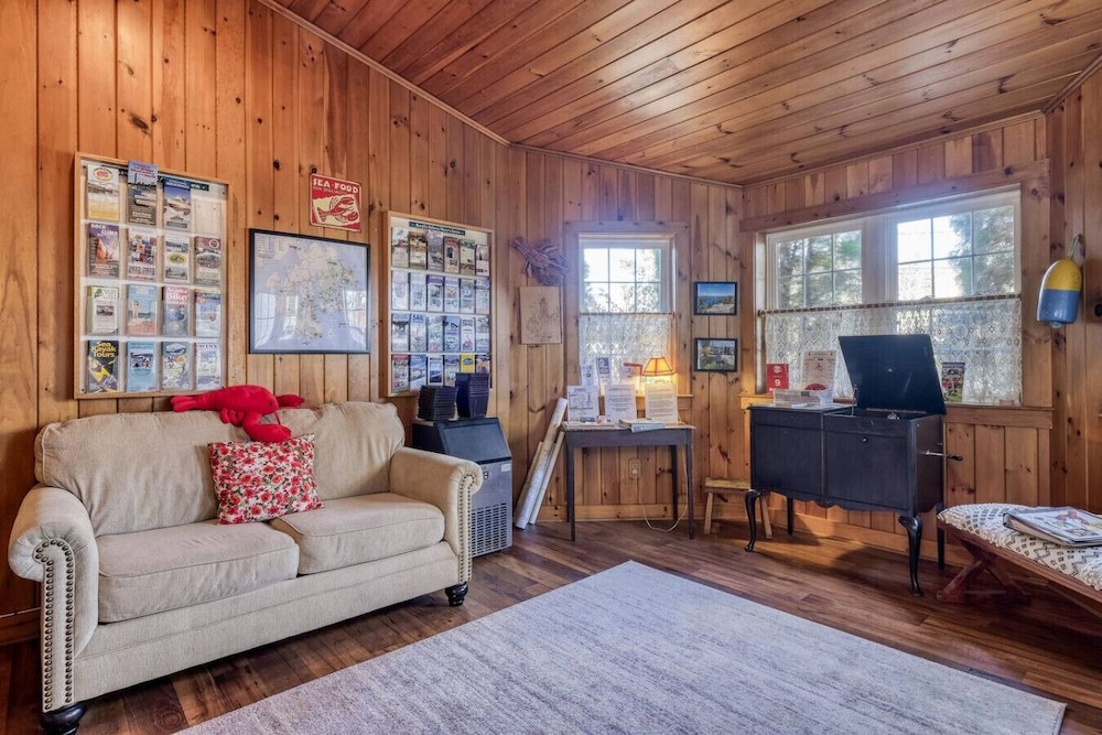 Open Hearth Inn — Trenton