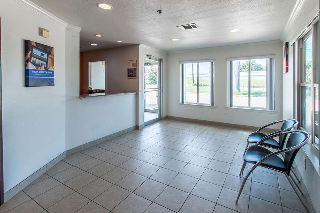 Motel6 Hutchins TX - photo 24