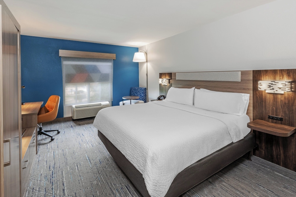 Holiday Inn Express & Suites Vicksburg by IHG - photo 20