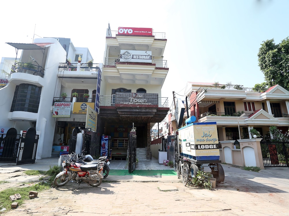 Oyo 18362 Hotel Jai Maa Durga — Allahabad