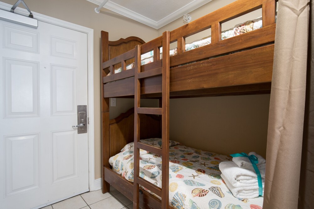 Emerald Beach Resort 1430 Two Bedroom Condo - photo 7