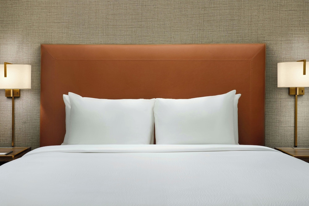 Courtyard by Marriott Pasadena Old Town - photo 24