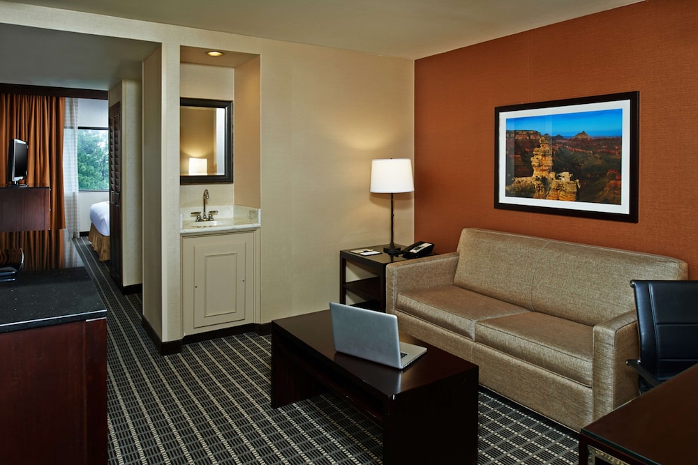 DoubleTree by Hilton Hotel Flagstaff - photo 41