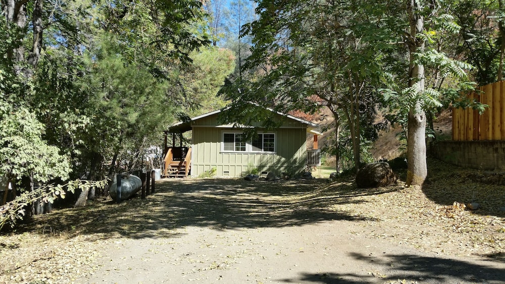 Indian Flat RV Park Tent Cabins & Cottages - photo 52