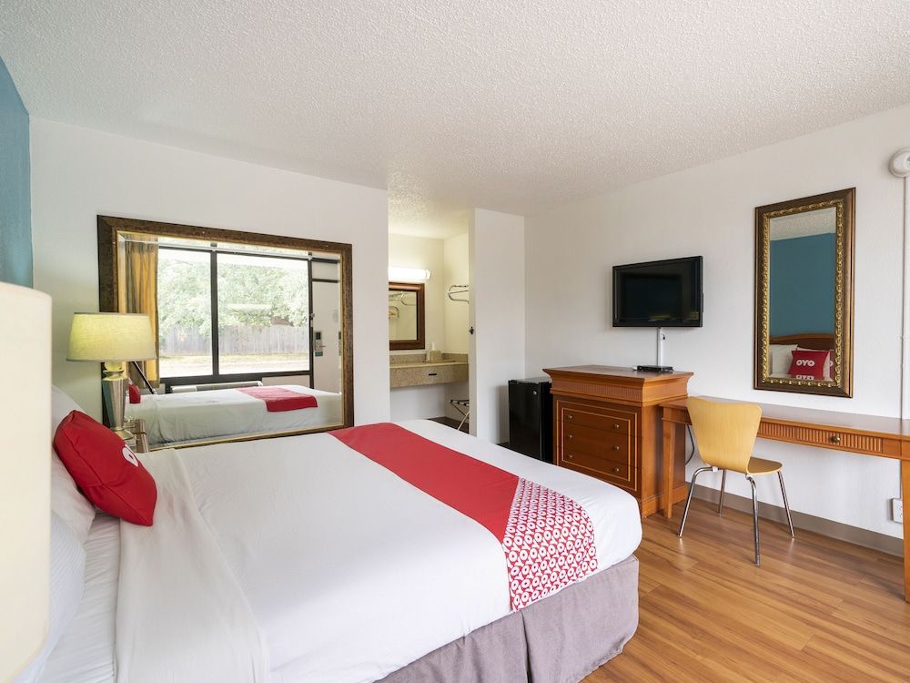 OYO Hotel Bossier City LA Red River - photo 20