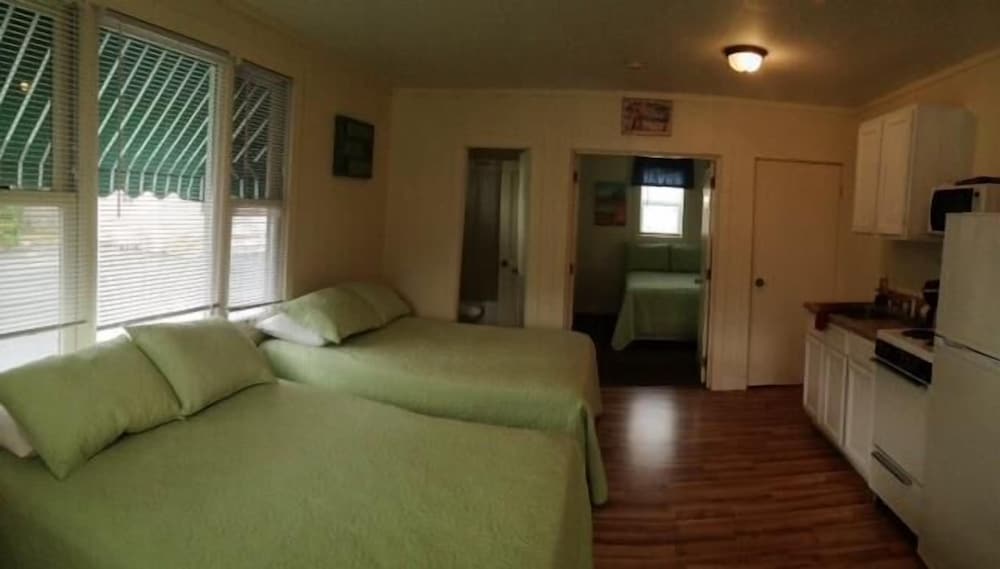 Drakes Island Resort - photo 27